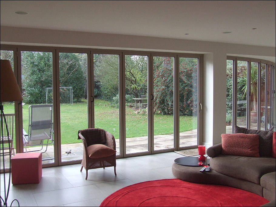 curved and moving corners